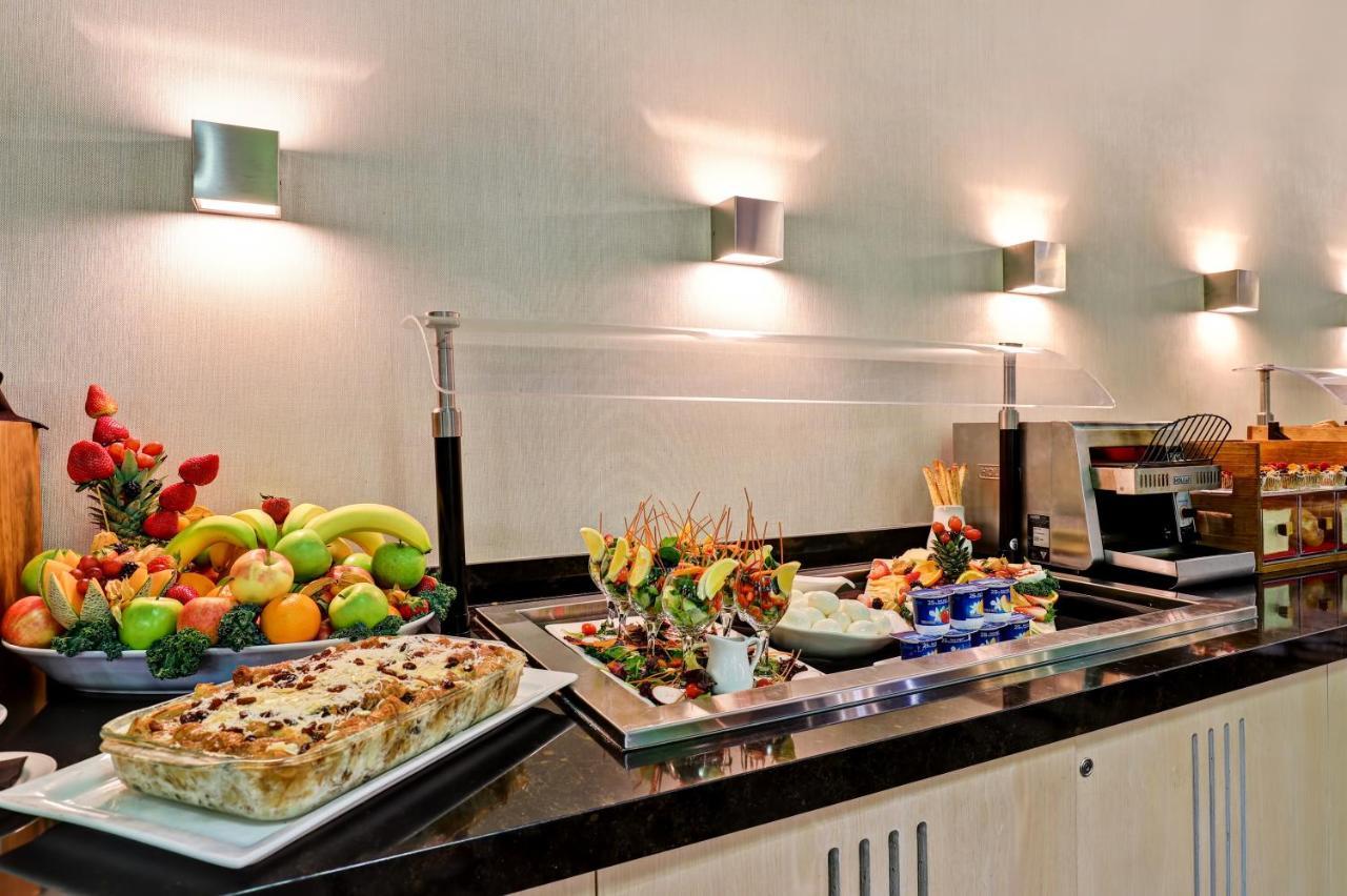Holiday Inn Guelph Hotel & Conference Centre, An Ihg Hotel Zewnętrze zdjęcie