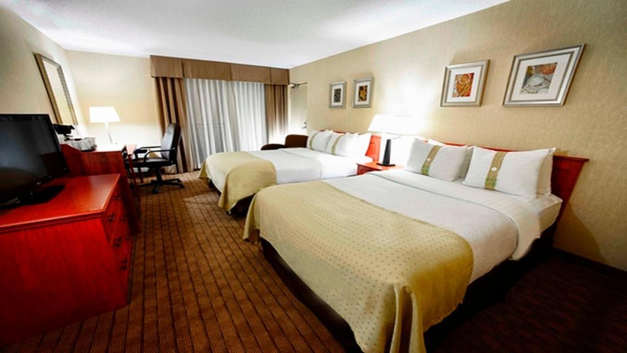 Holiday Inn Guelph Hotel & Conference Centre, An Ihg Hotel Zewnętrze zdjęcie