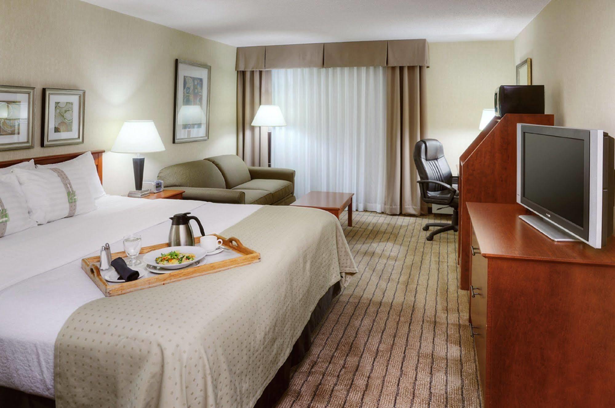 Holiday Inn Guelph Hotel & Conference Centre, An Ihg Hotel Zewnętrze zdjęcie