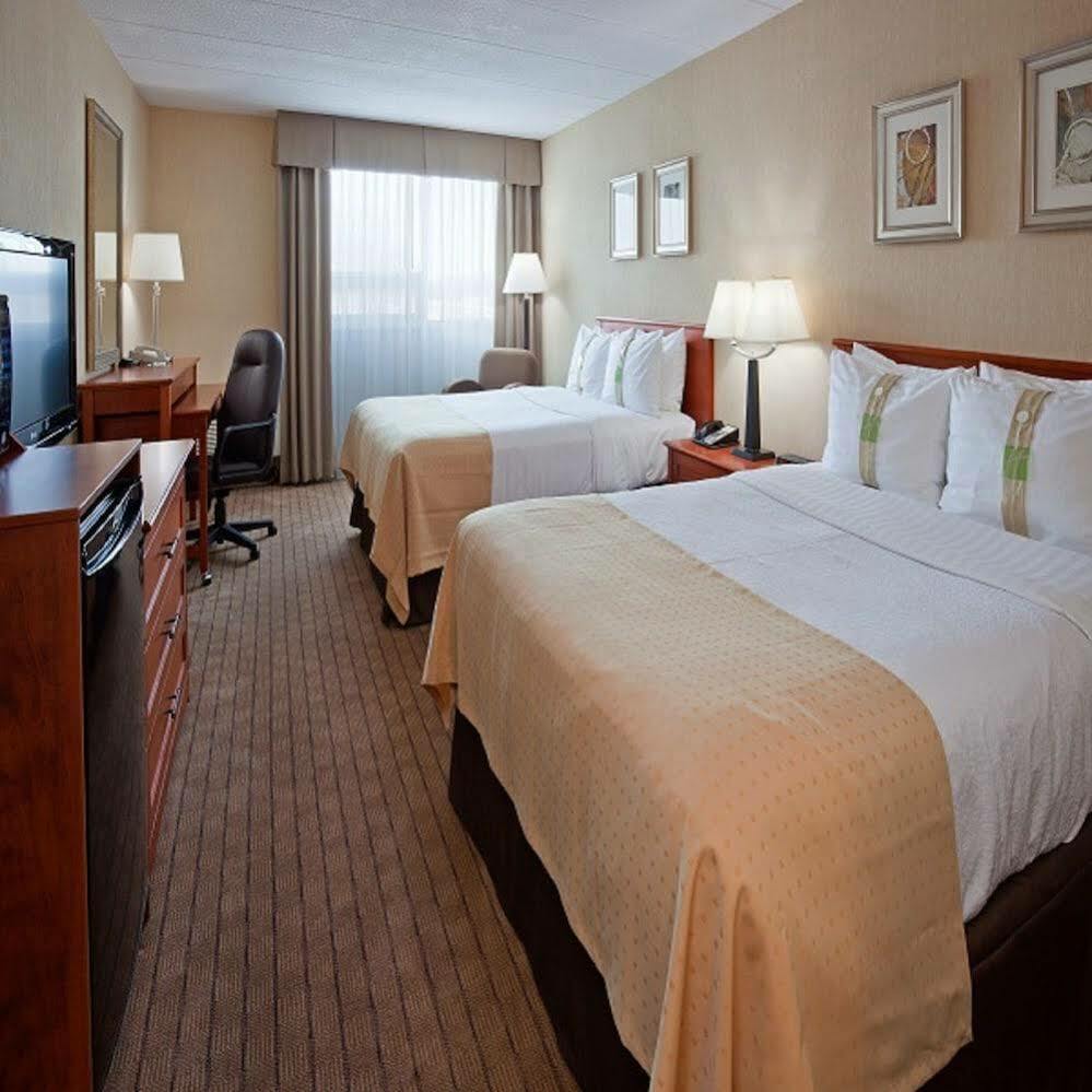 Holiday Inn Guelph Hotel & Conference Centre, An Ihg Hotel Zewnętrze zdjęcie